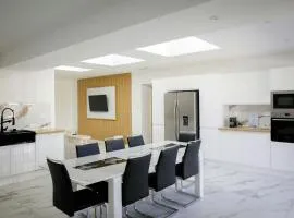 Villa Avec Piscine Intérieure Et Spa Dans Le Tarn-Et-Garonne