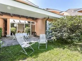 Rododendro Rosso - Happy Rentals