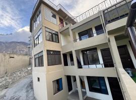 Haider Inn, hotell i Karimabad Hunza