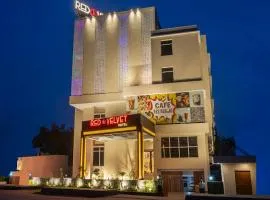 Red K Velvet Hotel