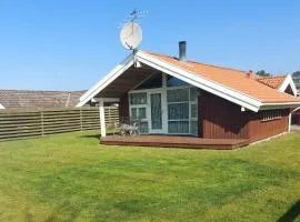 Modern Holiday Home With 200M To Beach