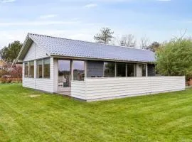 Cozy Summer House Near Karrebæksminde