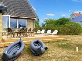 Summer Cottage Tucked Away In Coastal Area