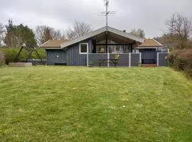 Cozy Summer House And Annex In Tranquility