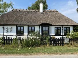 Cosy Half-Timbered House On Lolland, hotel din Errindlev