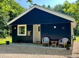 Renovated Holiday Home By Kvie Lake