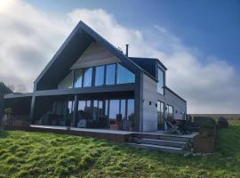 Apartment With Views Close To The Sea In Allinge, hotel i Sandvig