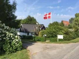 Family House Near Beach With Garden