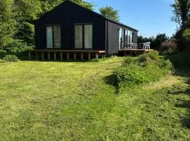 Stylish Cottage Near Beach Cliffs Harbour