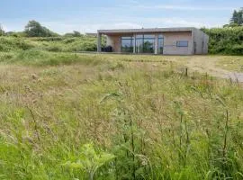 Sea View And Comfort In Architect-Designed Home