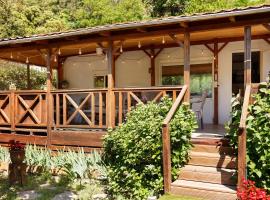 Chalet Bungalow 2 Chambres 56, hôtel à Sumène