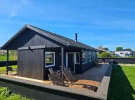 Renovated Beach House With Unique Location