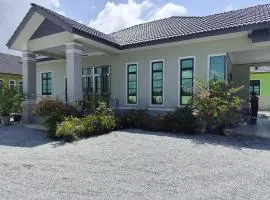 Adleena Homestay