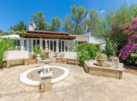 YourHouse Crestaix finca with pool
