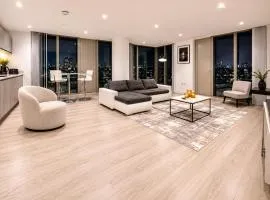 Luxury 2 Bed Penthouse with Stunning Views in Manchester City Centre