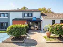 Ibis Budget Villefranche, hotel em Limas