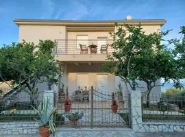 Beautiful house with a view of the Amvrakikos Gulf!