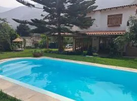 Los Mellizos de Santa Eulalia - Casa con piscina