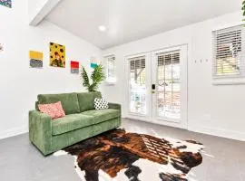 Private Loft - Lake Conroe with Parking