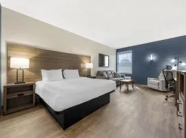 Best Western PLUS Revere Inn & Suites
