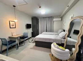JIYA Studio and Breakfast