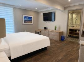 Colonial Hotel & Suites, Hotel in Grand Bend
