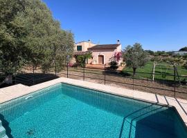 Bonita casa de campo Sa Vinya para relax y piscina privada, hotel v destinácii Inca