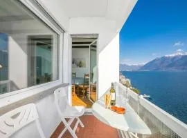 Lake view 2 bedroom in Porto Ronco - Happy Rentals