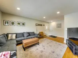 2 Mi to I-88 & Hospital! Extended Naperville Stay