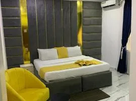 Perch Hotel & Suites