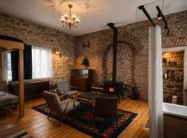 Designer Loft in Historic Center