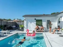 Pool House 3B-2B King Bed - BBQ - EV