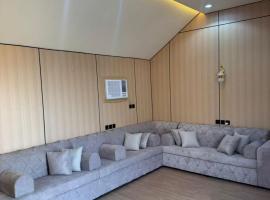 Al-Dahiya Cottage in the Heart of Al-Baha's Nature Enjoy a quiet stay، فندق في الباحة