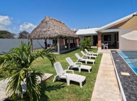 Villa Esmeralda del Mar, hotel sa Monte Gordo
