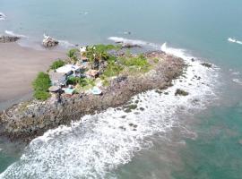Isla Quimera Adults Only Beachfront Retreat, hotell sihtkohas San Blas