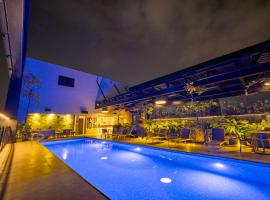 Hotel Estelar Square, מלון במדיין
