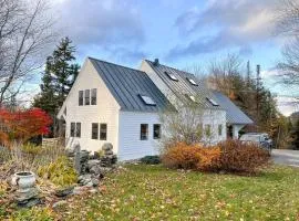 HYGGE HAUS - Mountain Views Minutes from Sugarbush
