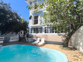 "Cantinho das serestas" em flats com piscina, sem café, hotel v destinácii Conservatória