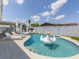 Old Town Fashion(ed)-Pool-Putting Green-BBQ Grill