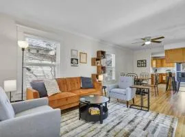 Boho Retro Style in Lansing 10 Mins to MSU Campus