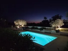 VILLA CALA, Hotel Rooms&Apartments
