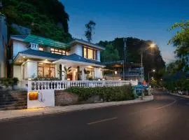 Maison Cat Ba Bay View Villa