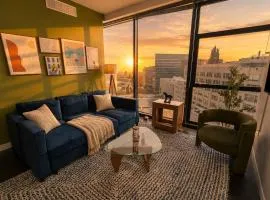 Stylish Westown 2BR Retreat 10 min to Fiserv Forum