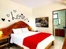 Romantic Suite with Pool