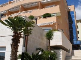 Hotel Rosina, hotel en Makarska