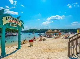 Lake Lanier Escape Near Atlanta Dock & Kayaks 2 kitchens, 2 laundry arcade pool table and more!