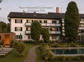 Garden Hotel Reinhart, hotel a Prien am Chiemsee