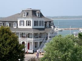 Inn at Old Harbor – hotel w New Shoreham