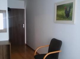 Pod Zachrypniętym Kogutem, hótel í Glewo