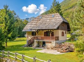 Chalet Primus Near Soča Gorge - Happy Rentals, hotel a Soča